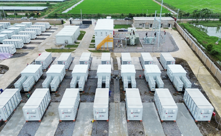 《储能产业研究白皮书2022》发布:2021年中国新型储能新增投运2.4GW/4.9GWH